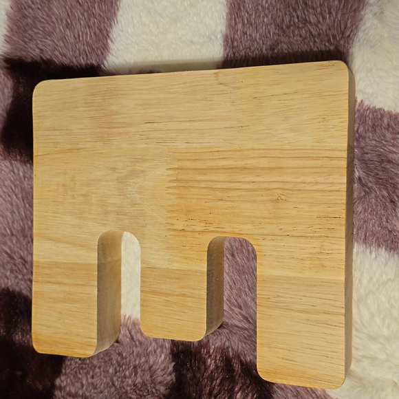 Initial "E" wooden bank - Picture 2 of 3